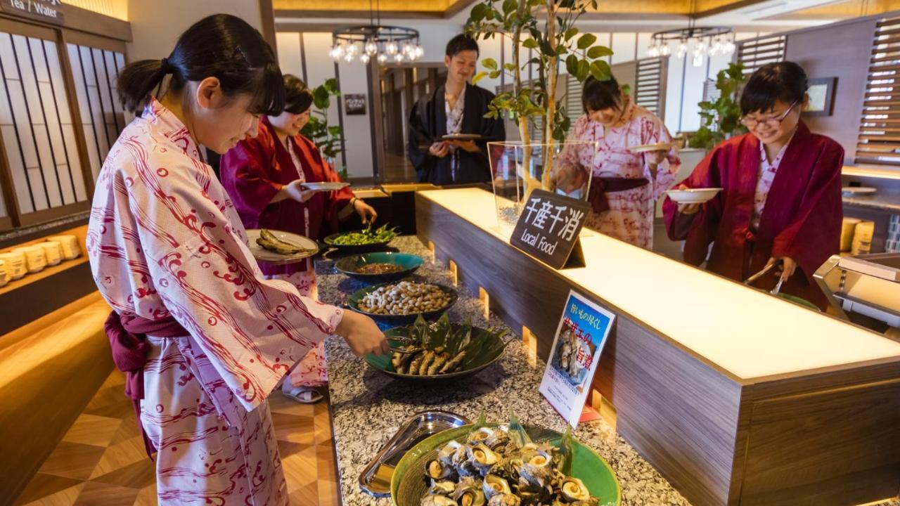 Ryugujo Spa Hotel Mikazuki Fujimitei Кисаразу Екстериор снимка